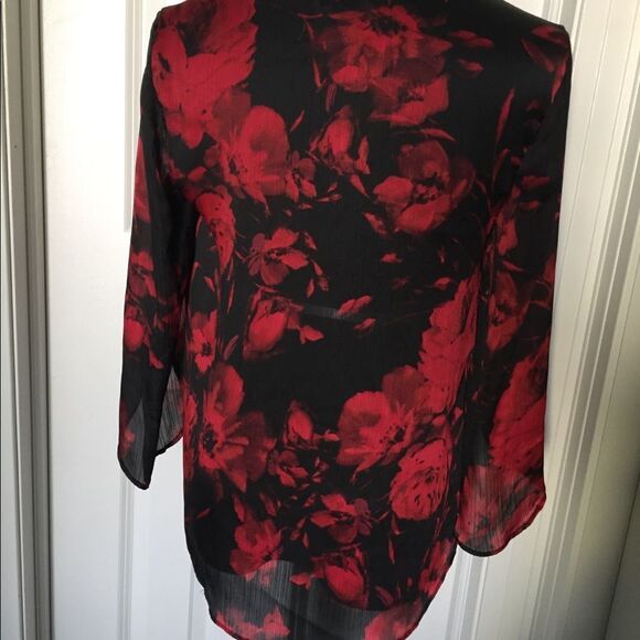 Very cute top by New Direction size small - Picture 2 of 3